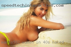 Marto982 women in 40's naked