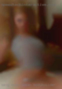 sexy nude woman bodybuilder